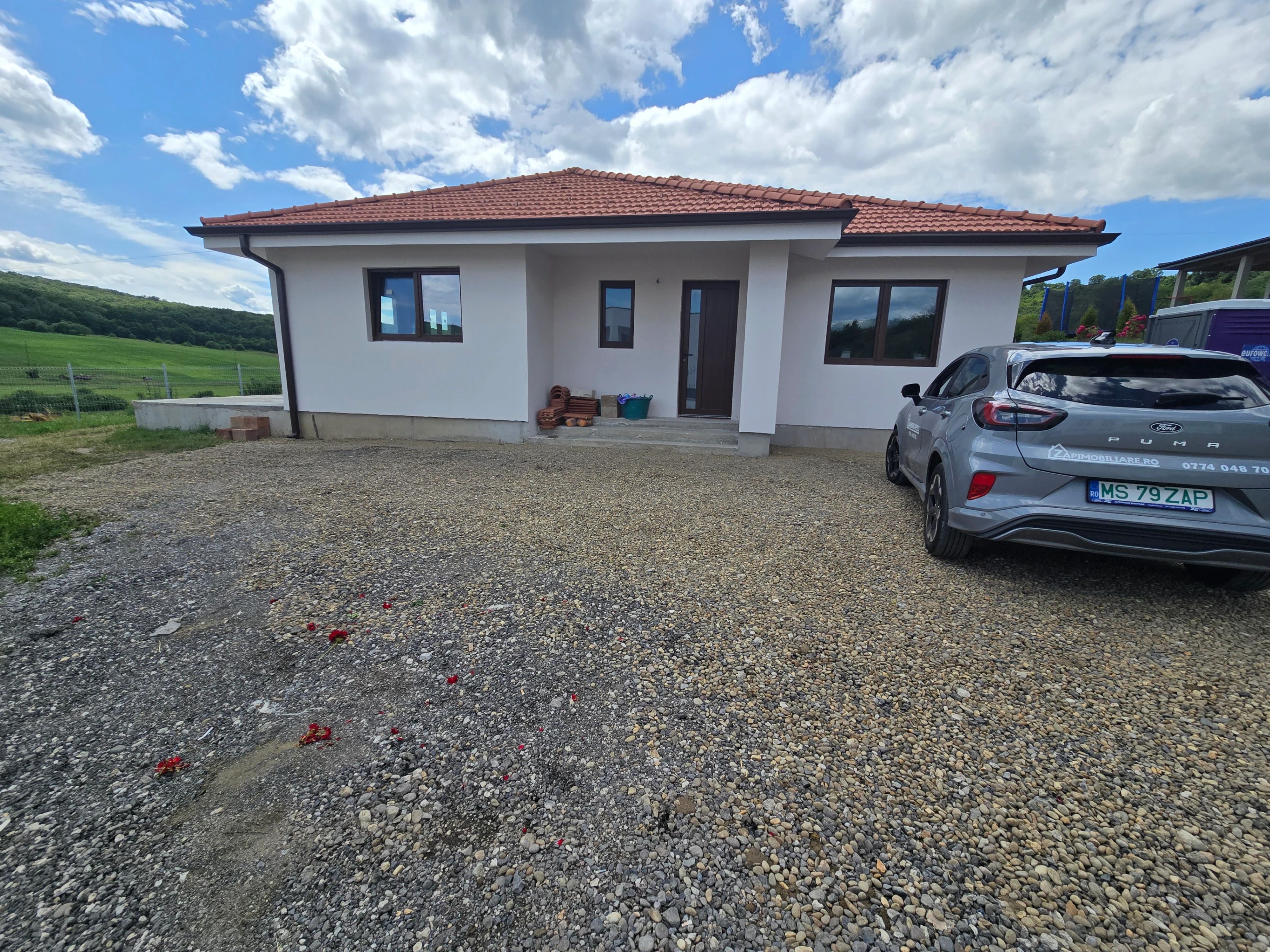 Casa 4 camere,2 băi,127 mp, 618mp teren,  0% comision