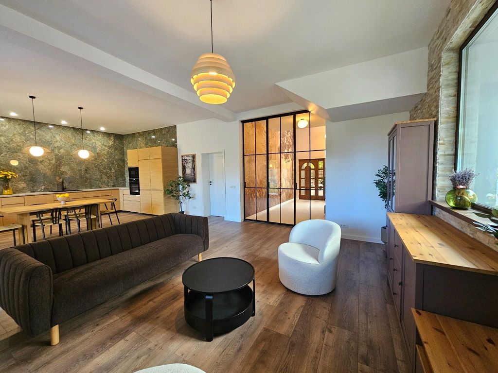 Vila deosebita in Snagov | Stil american | 310 mp utili | Finisaje noi