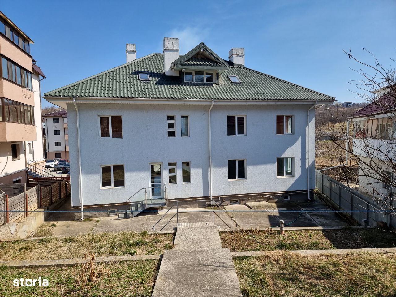 Chirie sau Vânzare - Vila Mare 3 Apartamente + Buncăr – Privat Afacere — fotografia 4