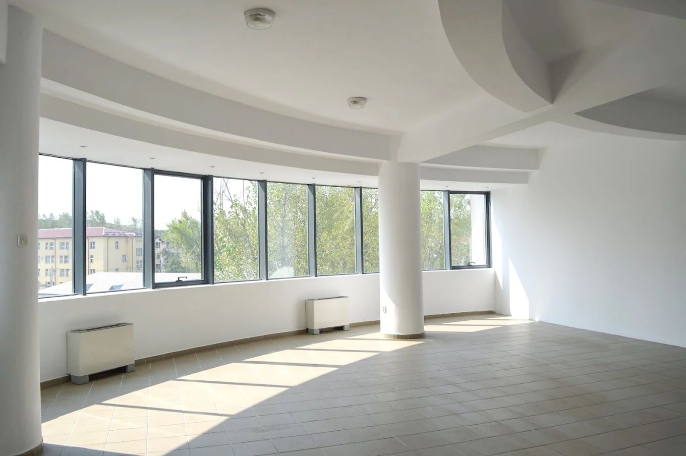 Spații de birouri de închiriat , Business Center – zonă semicentrală — fotografia 3