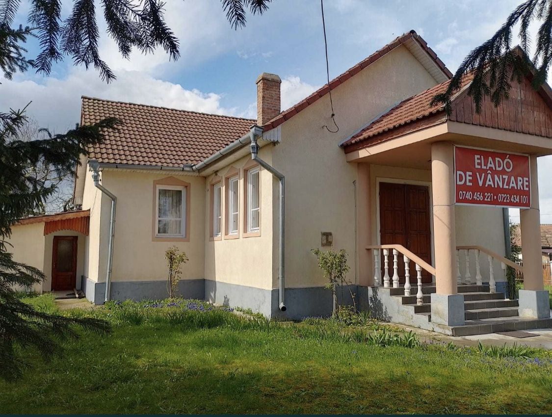 Vand casa in Acas judetul Satu Mare 136 mp si teren 710 mp — fotografia 6