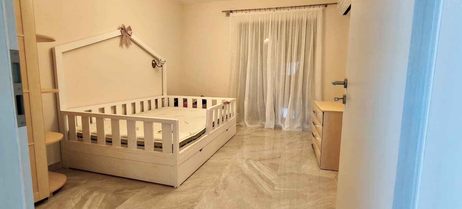 Apartament 70 mp de închiriat in vila cu parcare si foisor, Zona Iris — fotografia 5