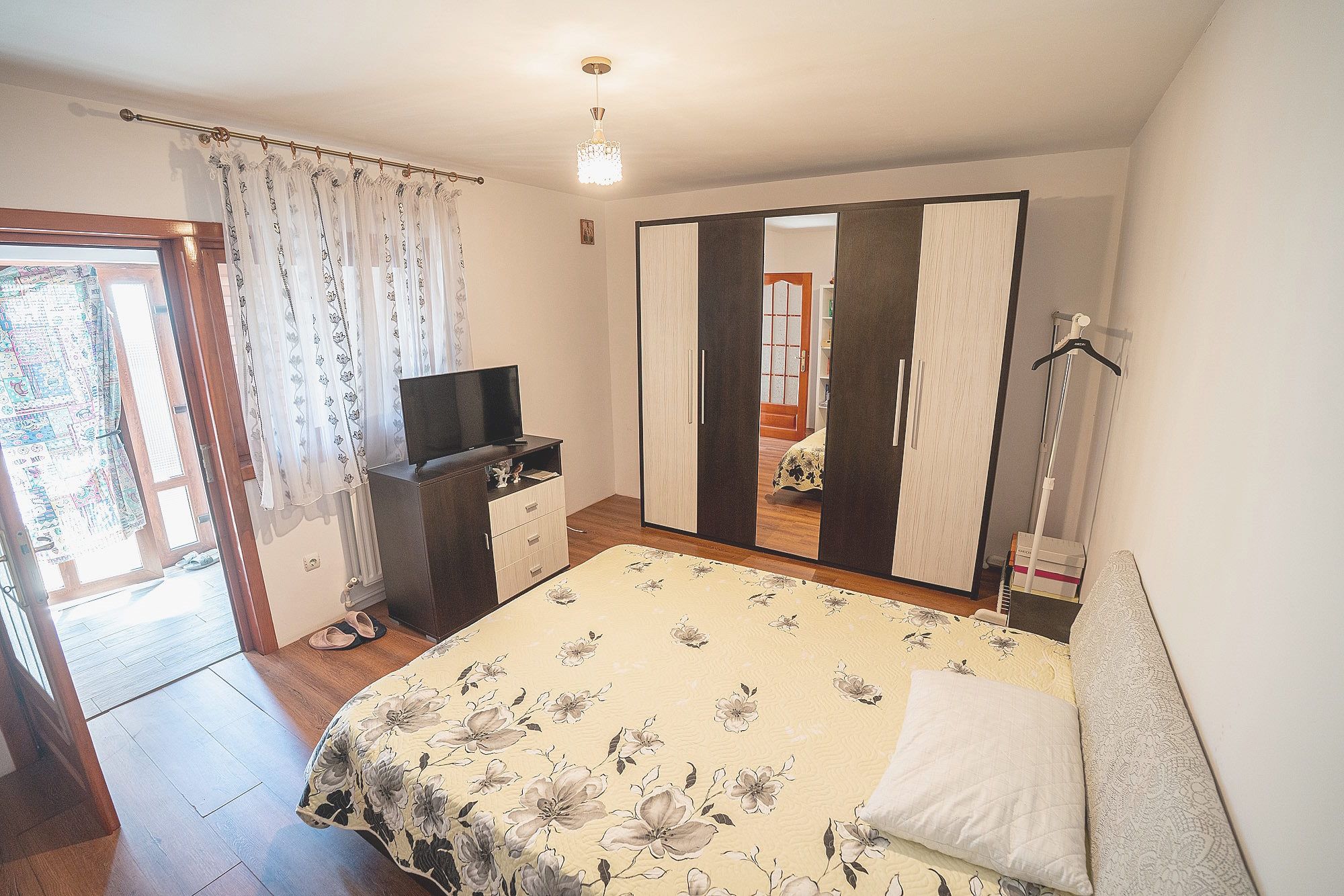 Casă 3 camere, 368mp teren, supr. utila 90mp, pe str. Focșa din Tecuci — fotografia 6