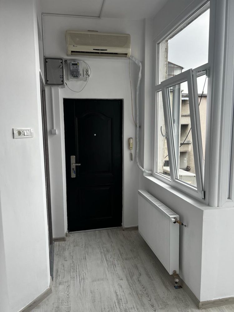 Apartament 2 camere De inchiriat zona magheru piata romana — fotografia 4