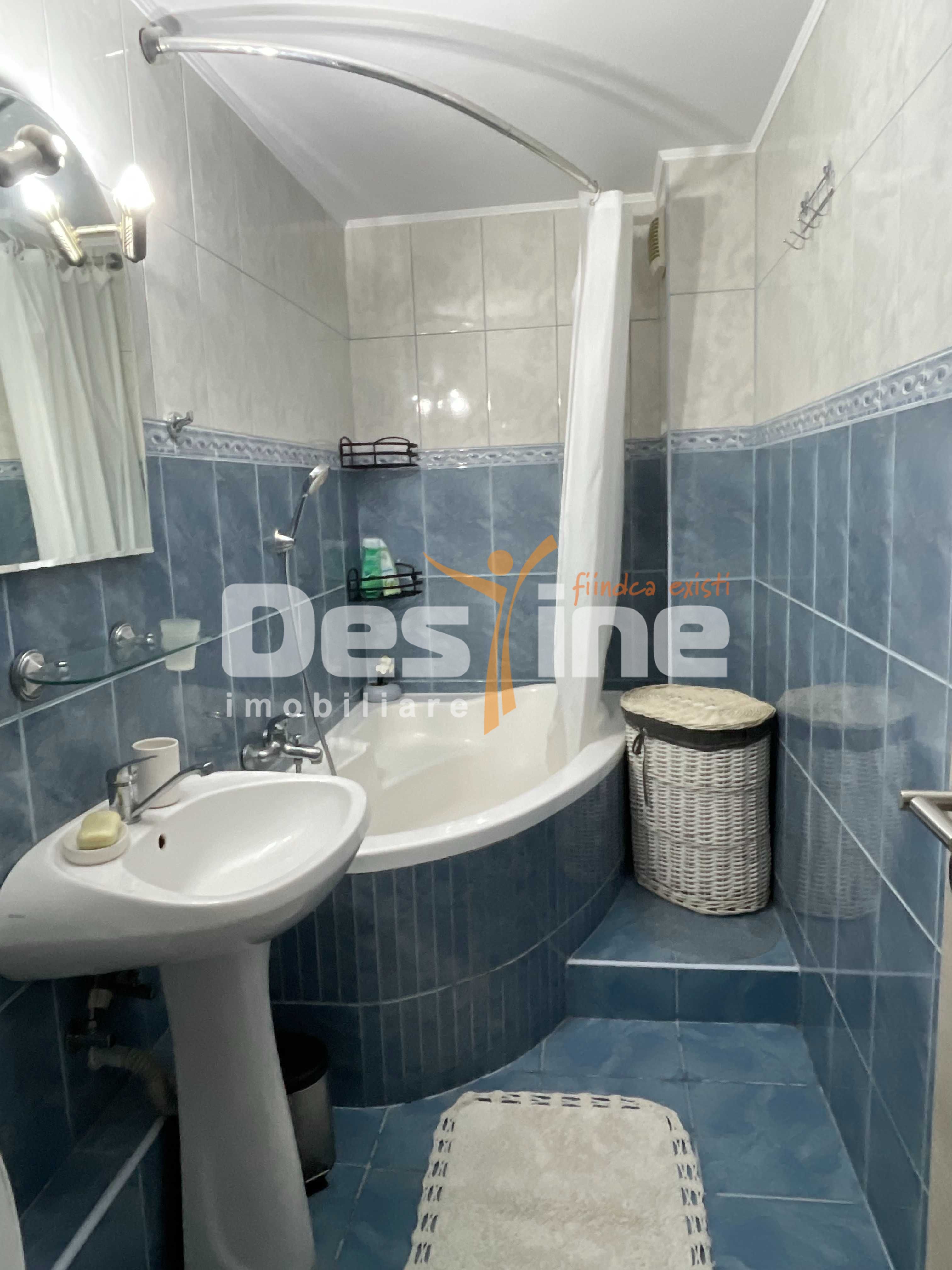 13 Septembrie | 3 camere | 74mp | et 1 | parcare | 650 euro — fotografia 6