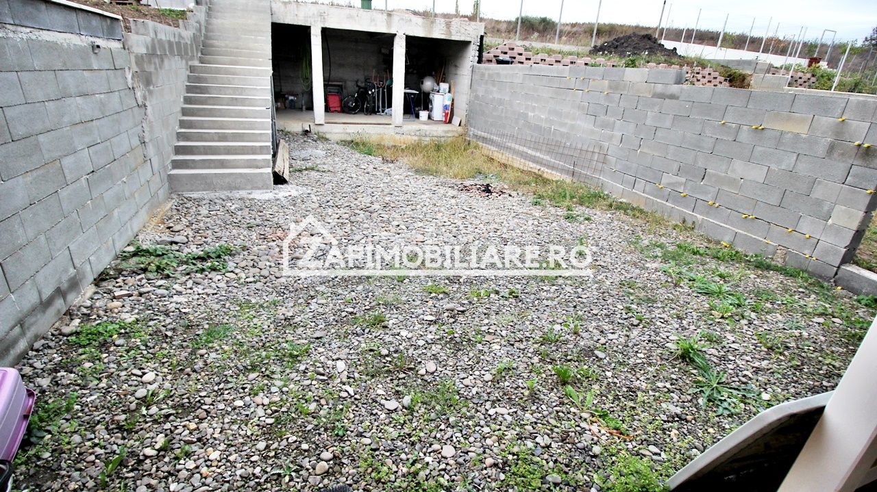 Casa 5 camere mobilată,D-P-E-M 200mp,300mp teren,schimb — fotografia 11