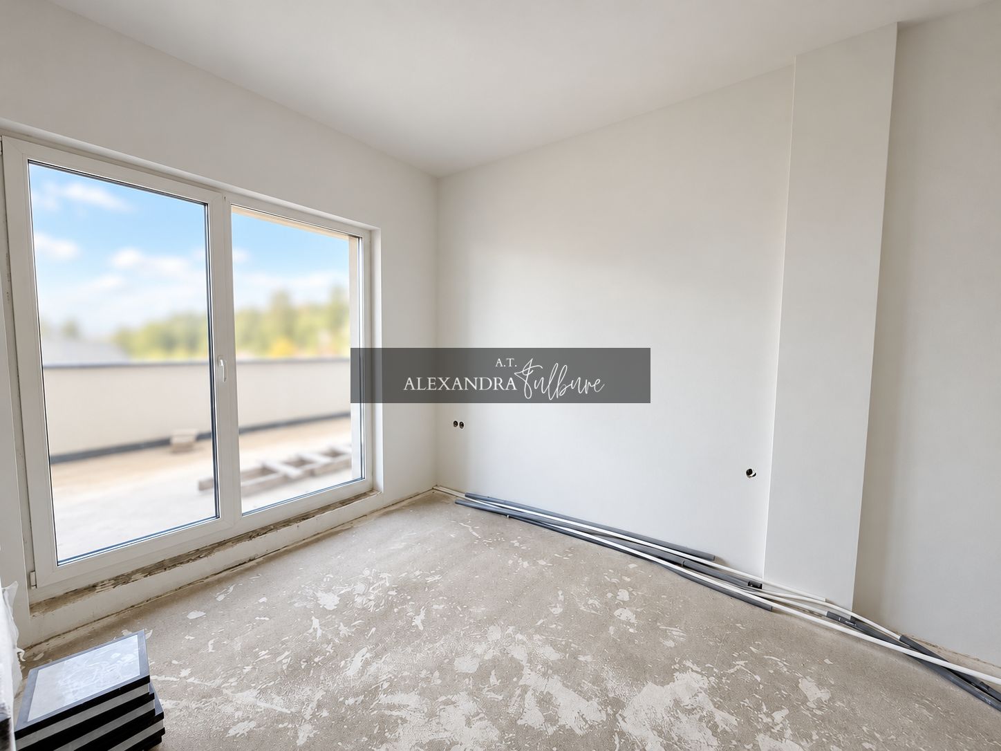 Apartament 3 camere, 2 bai, 67 mp+ terasa 84 mp, garaj — fotografia 3