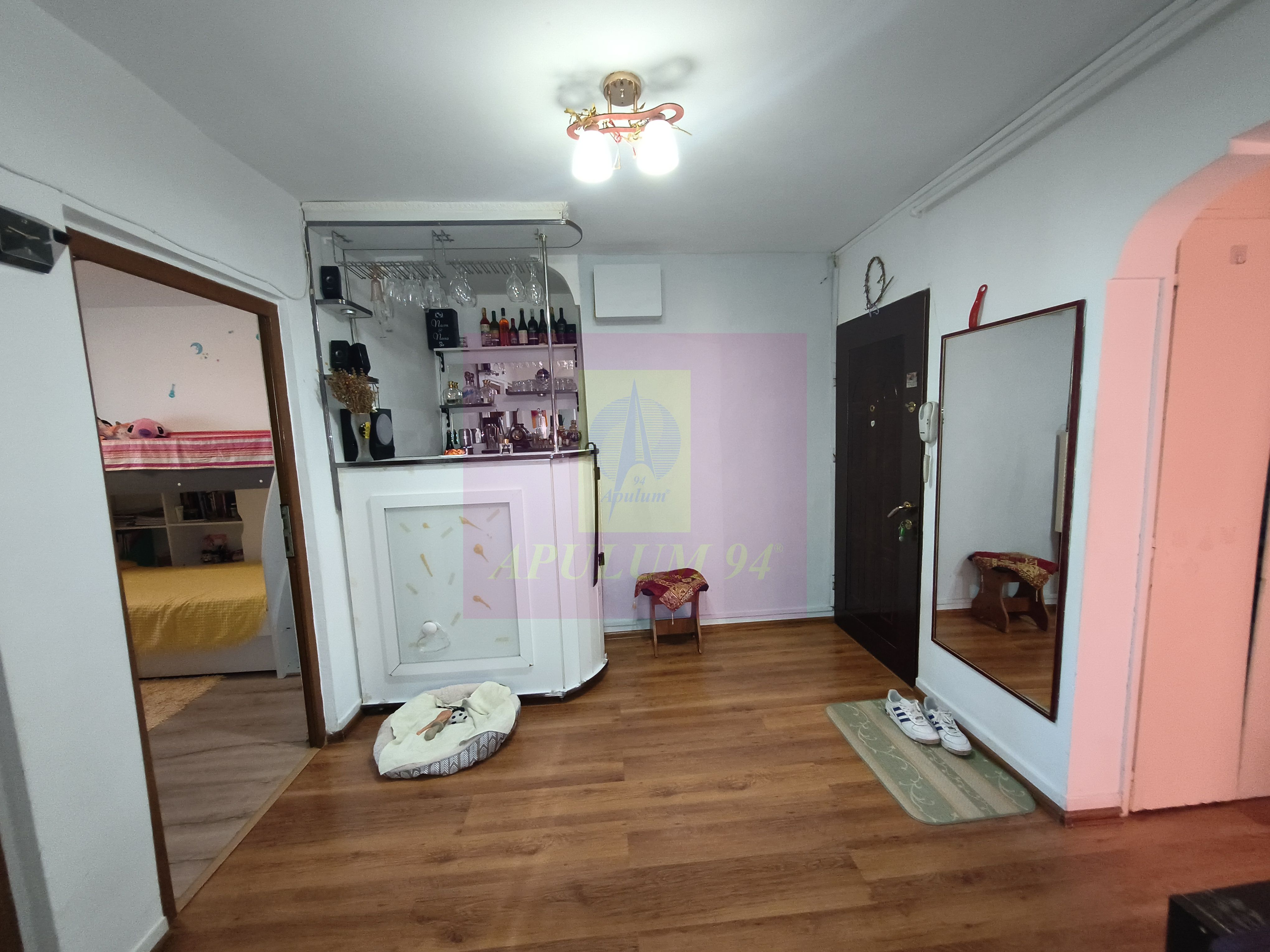 Apartament spațios de 4 camere bl 1982 Berceni etajul 8 bloc anvelopat — fotografia 5