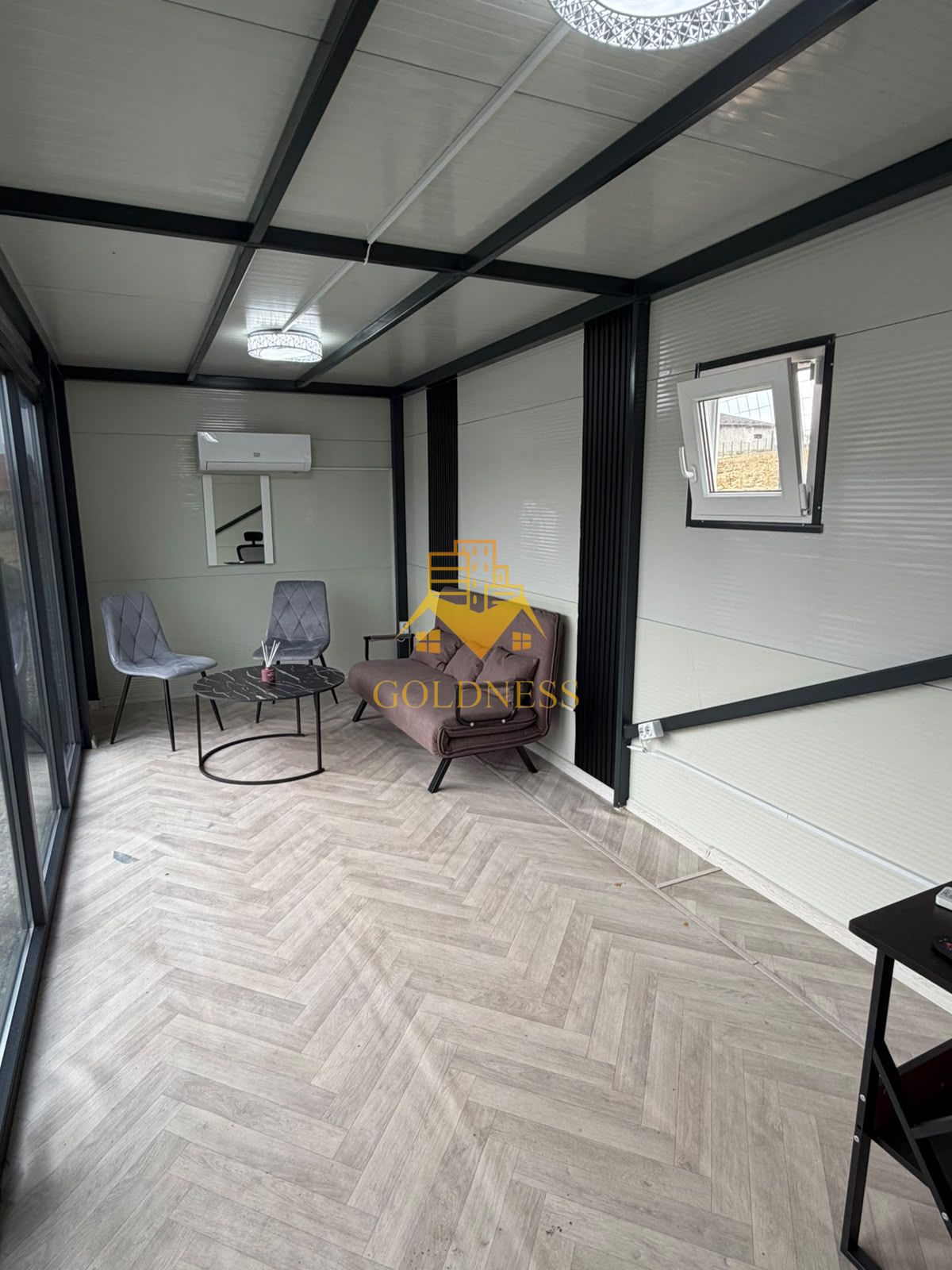 TEREN, 1000 MP, FRONT 57 ML,CONTAINER BIROU, VALEA CHINTAULUI — fotografia 5