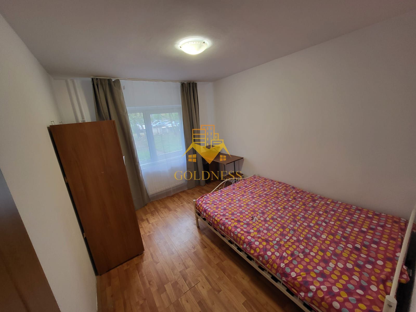3 camere, decomandate, Semicentral Zona Pta. Cipariu,Nicolae Titulescu — fotografia 4