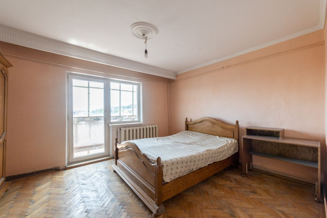 Apartament 3 camere, 89 mp total + garaj separat