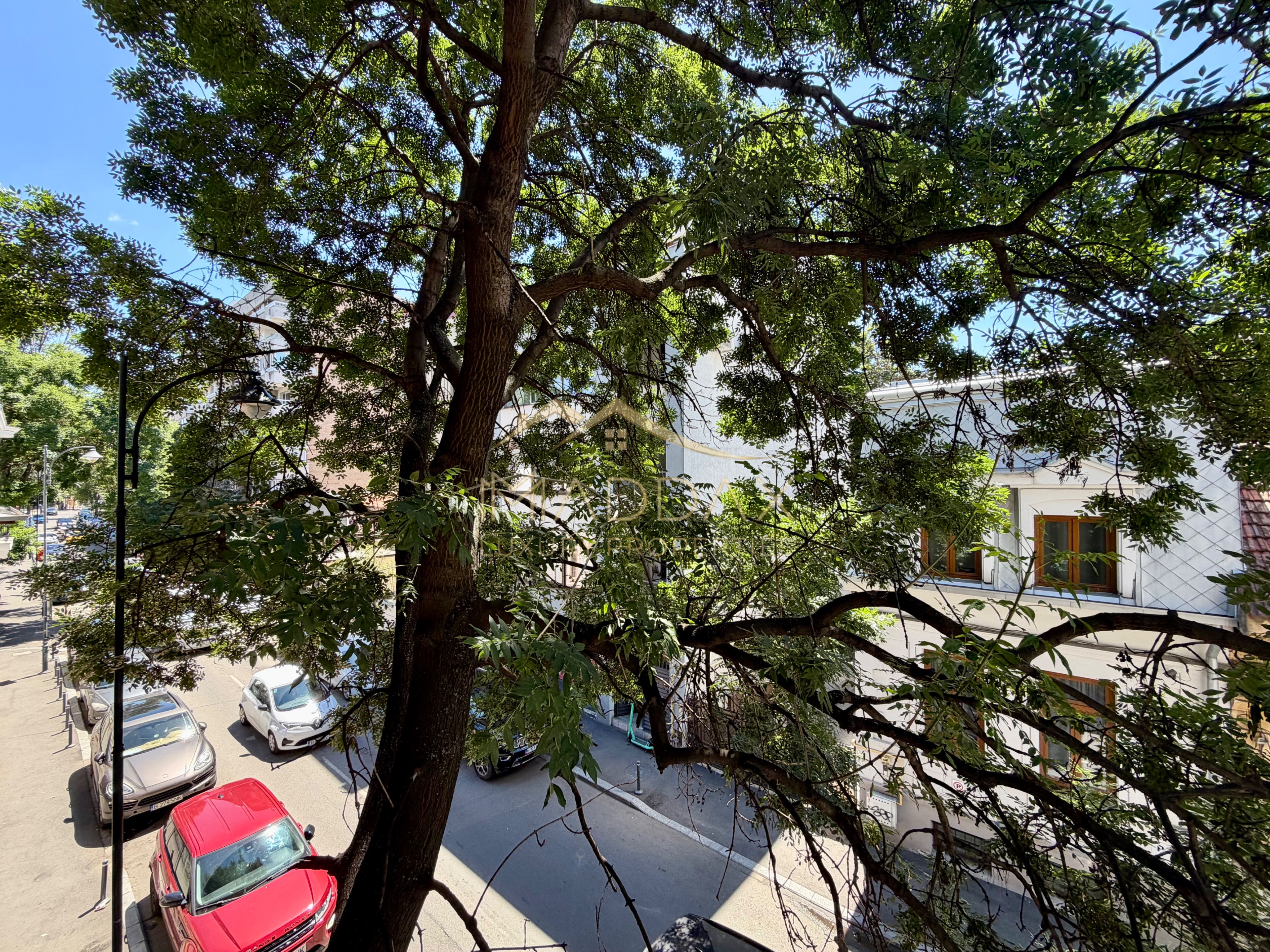 Birou cu 5 camere Unic *160mp* // Zona Eminescu- Polona — fotografia 3