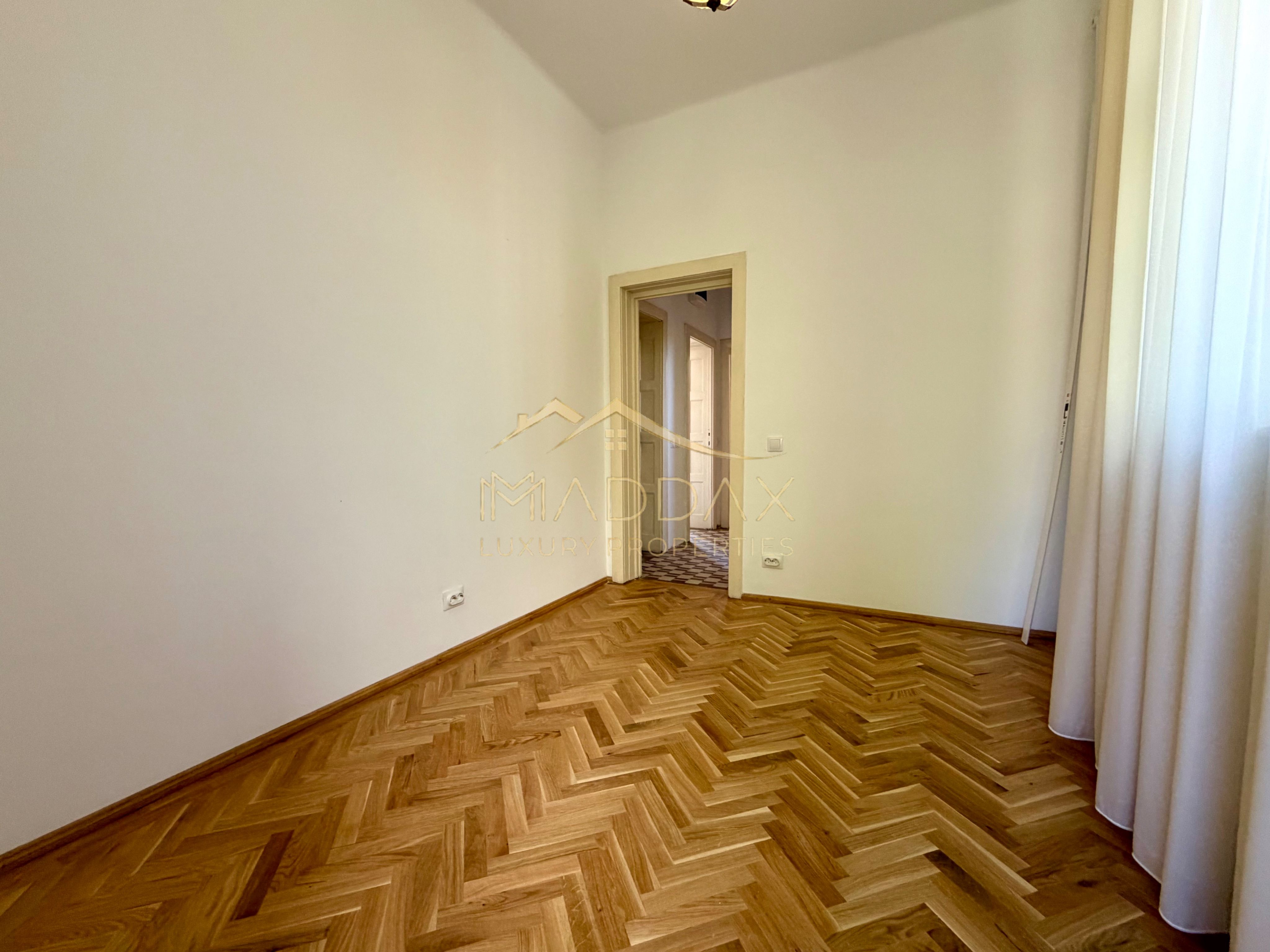 Birou cu 5 camere Unic *160mp* // Zona Eminescu- Polona — fotografia 31