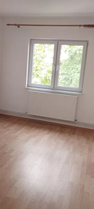 Apartament cu 3 camere de vânzare – Zona Brădet — fotografia 6