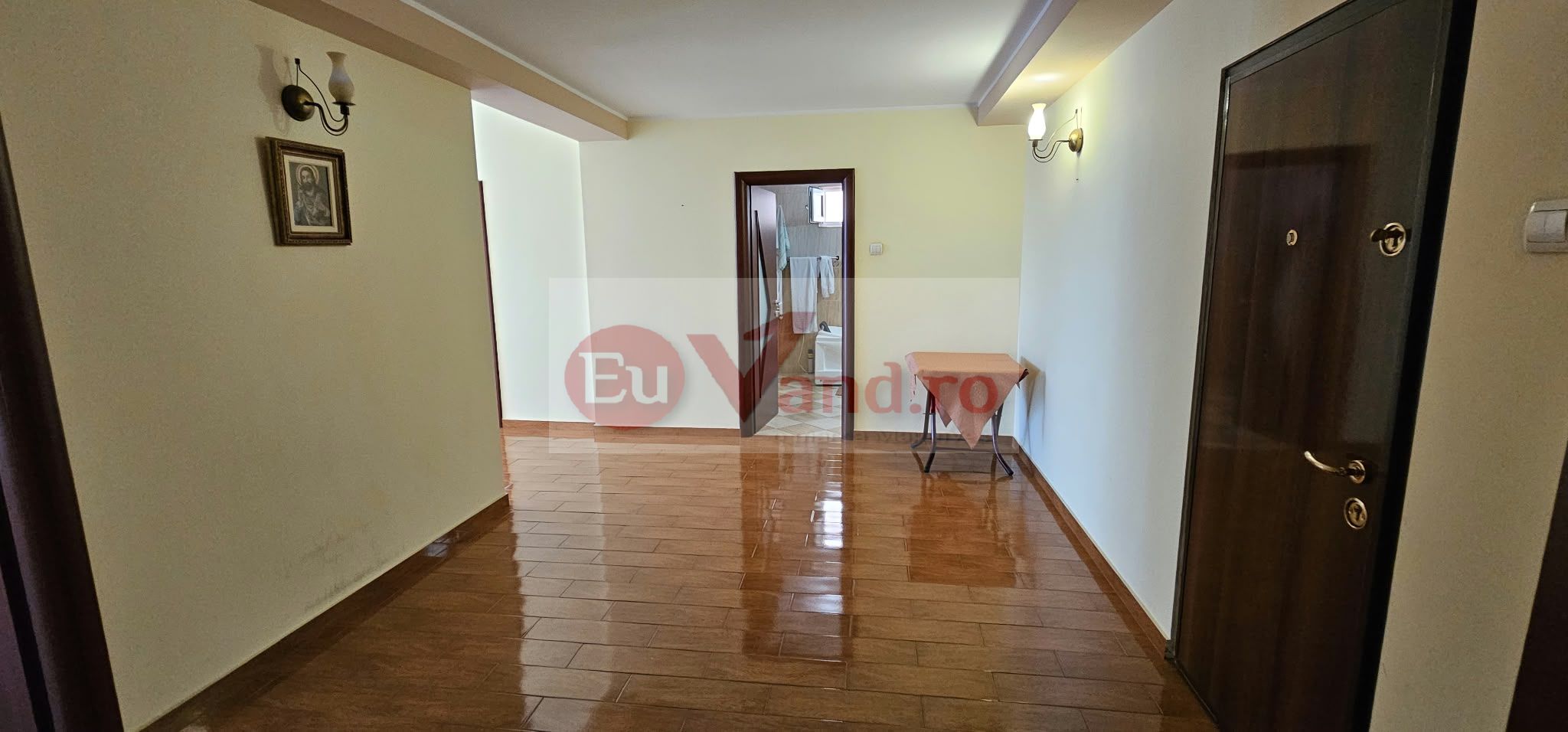 Spațiu - apartament 5 camere de închiriat – 160 mp - Micro 20 – zona BKO — fotografia 5