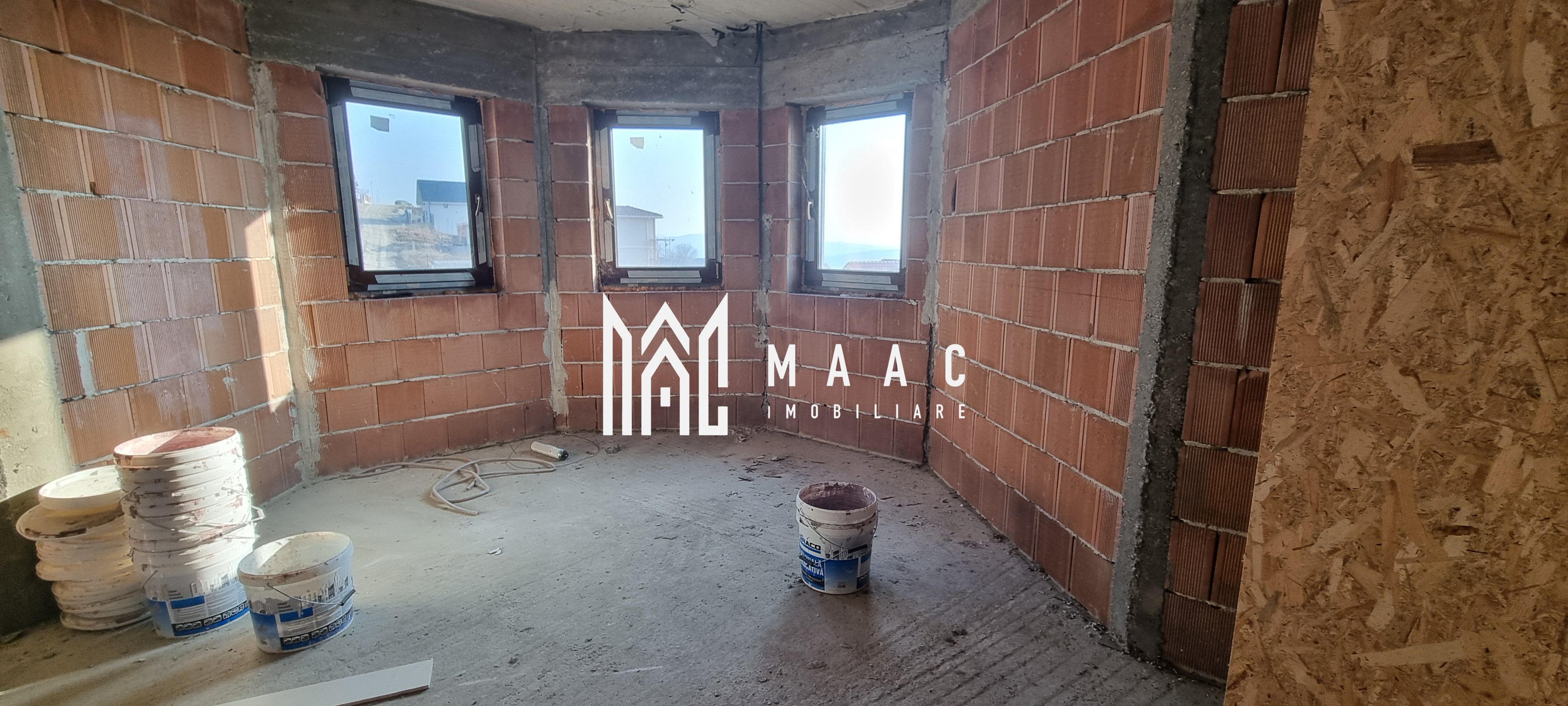 Casă 5 camere I Garaj I Teren 450mp I Șura Mare