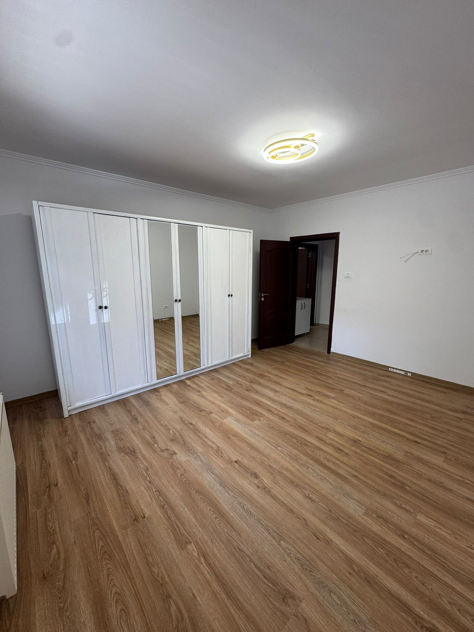 Vand Apartament 3 Camere Zona Fundeni — fotografia 13