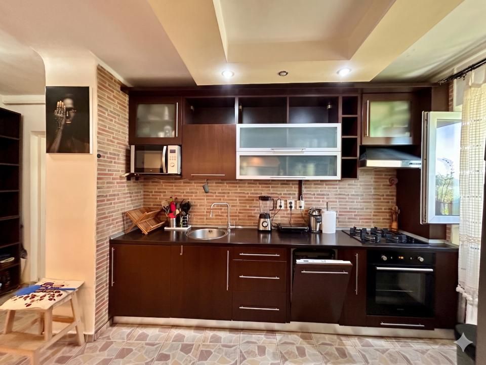 Apartament 3 camere, 2 bai, centrala proprie, Bd. Bucuresti, Ploiesti — fotografia 7