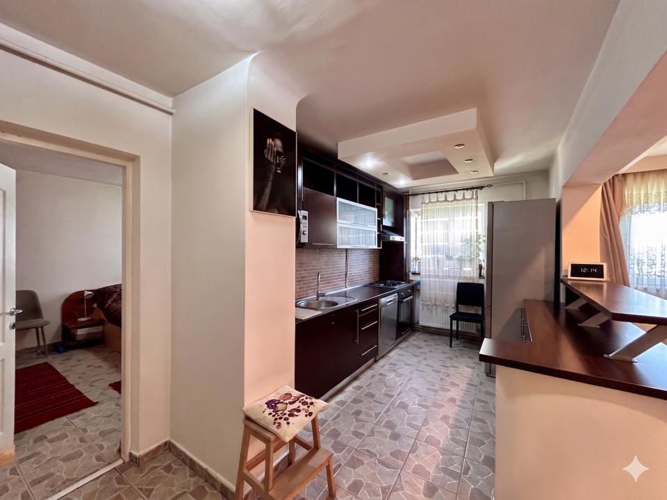 Apartament 3 camere, 2 bai, centrala proprie, Bd. Bucuresti, Ploiesti — fotografia 9