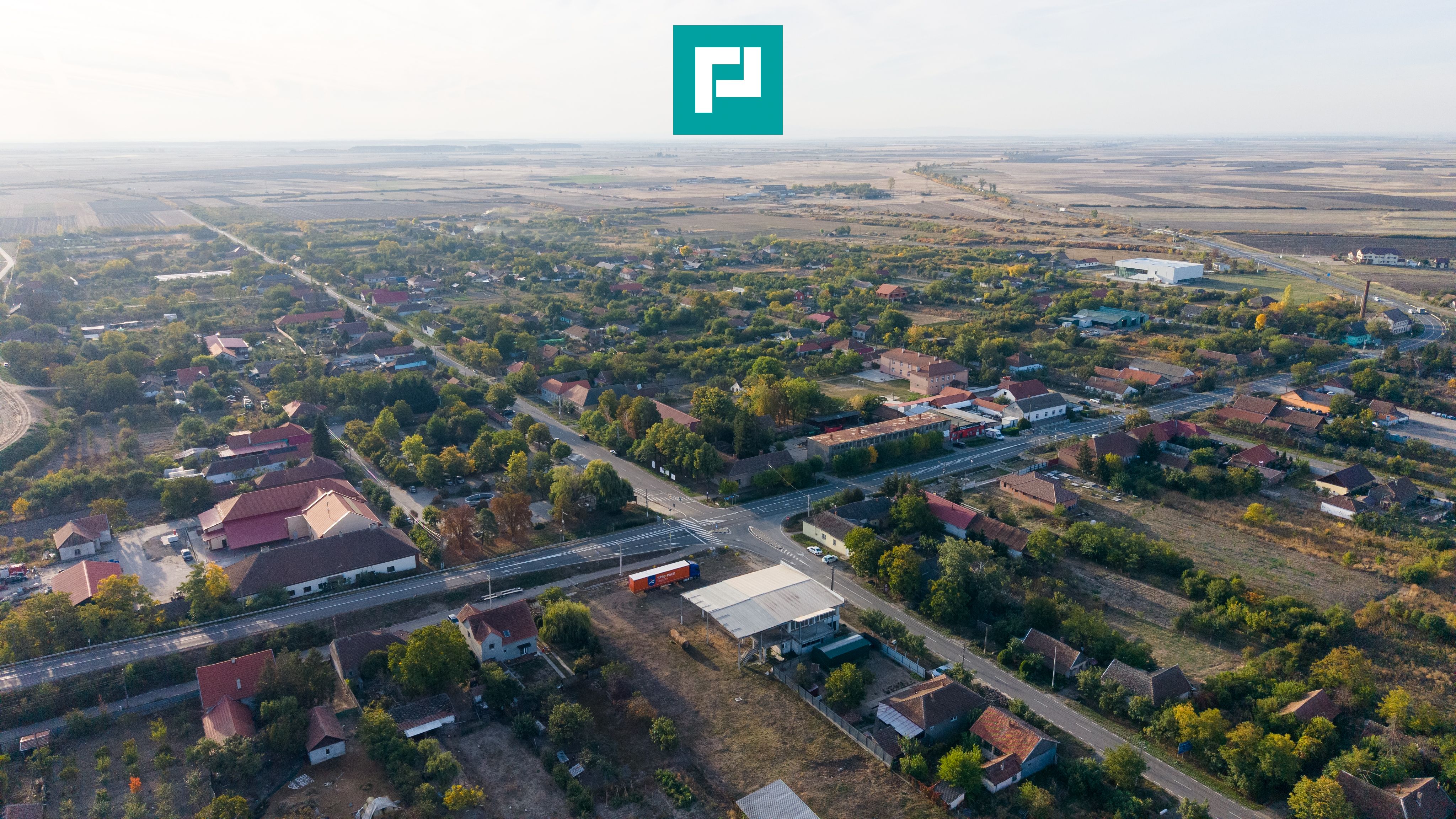 Spatiu comercial cu etaj și teren de 4000mp — fotografia 6