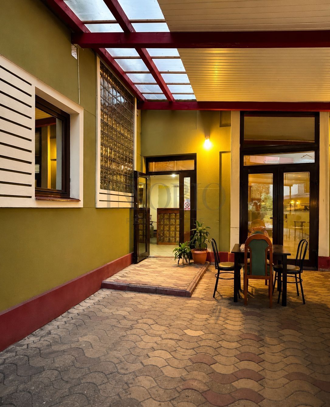 LOCAȚIE RESTAURANT CONSACRATĂ | PACHE PROTOPESCU — fotografia 3
