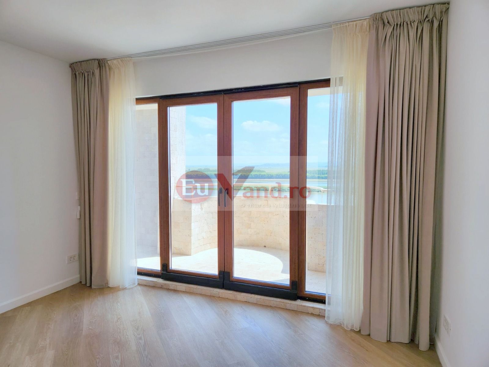 De vanzare apart. 3 camere Faleza , vedere Dunare, 92 mp, renovat premium — fotografia 3