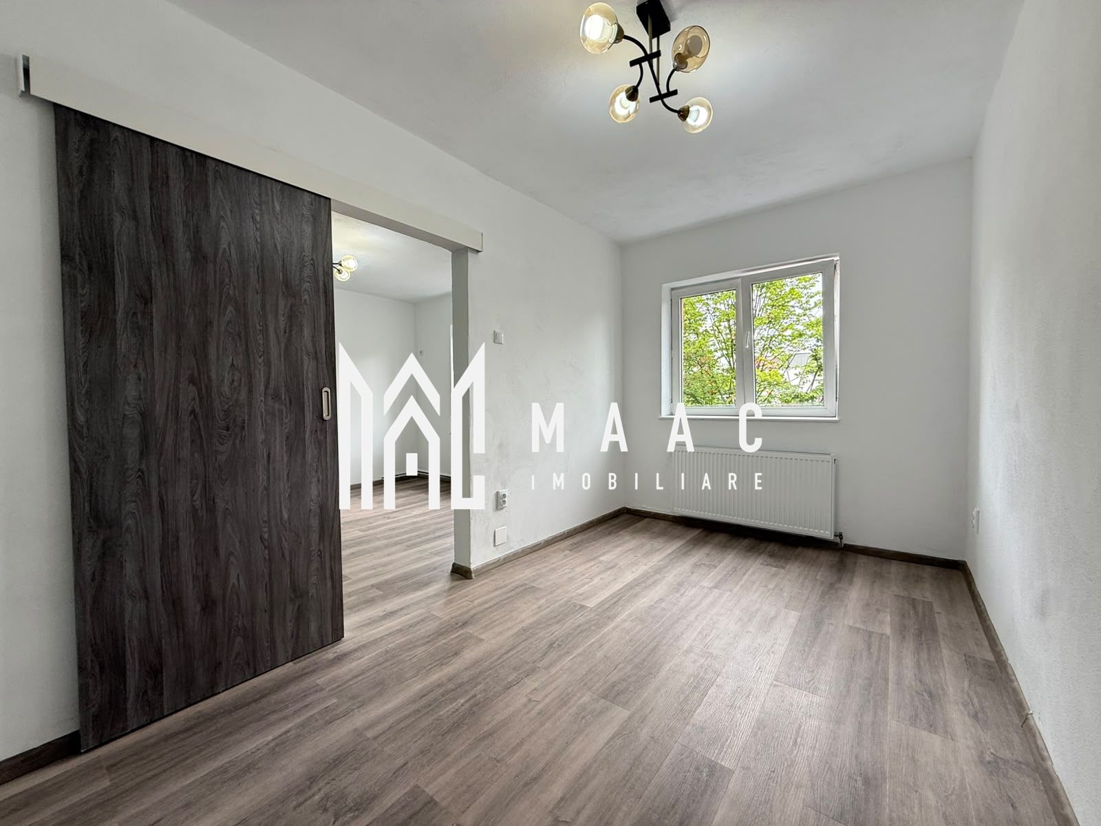 Apartament 2 camere | Renovat | Etaj 3/5 | Mihai Viteazu