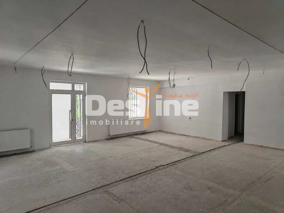 Spatiu comercial Copou 140mp + 30mp terasa acoperita + parcare — fotografia 3
