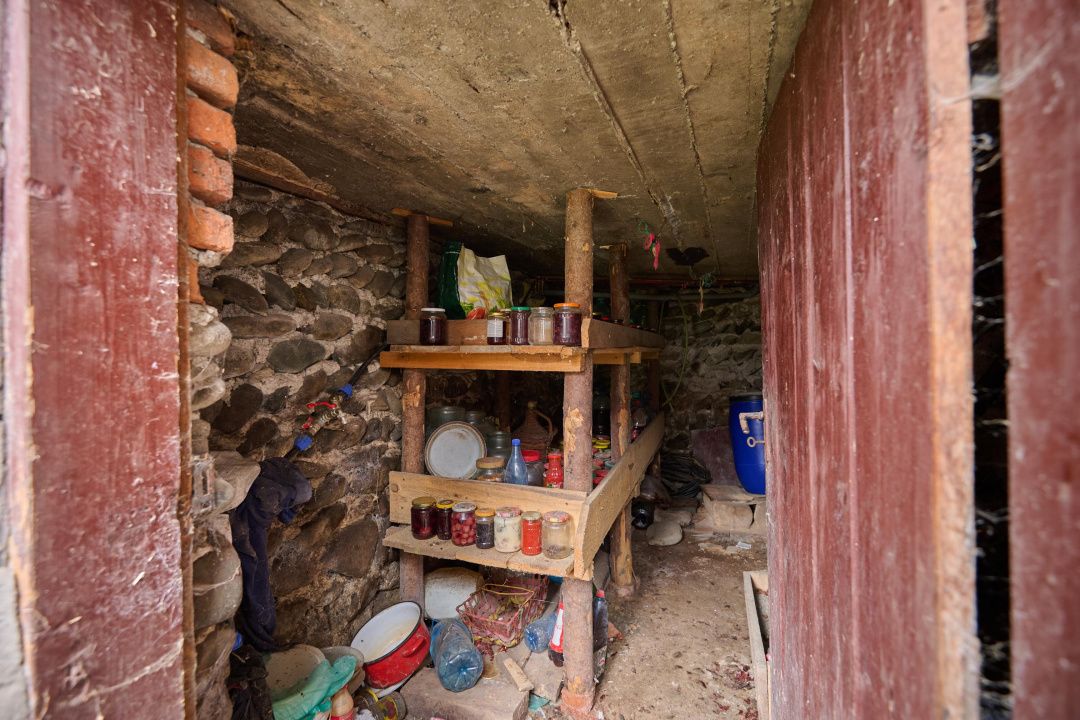 Casa in Leresti, la strada principala, cu rau in spate | teren 831 mp- Campulung — fotografia 11
