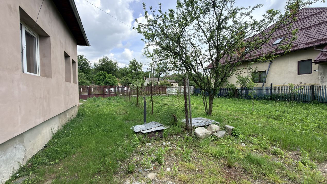 Casa in Leresti, la strada principala, cu rau in spate | teren 831 mp- Campulung — fotografia 13