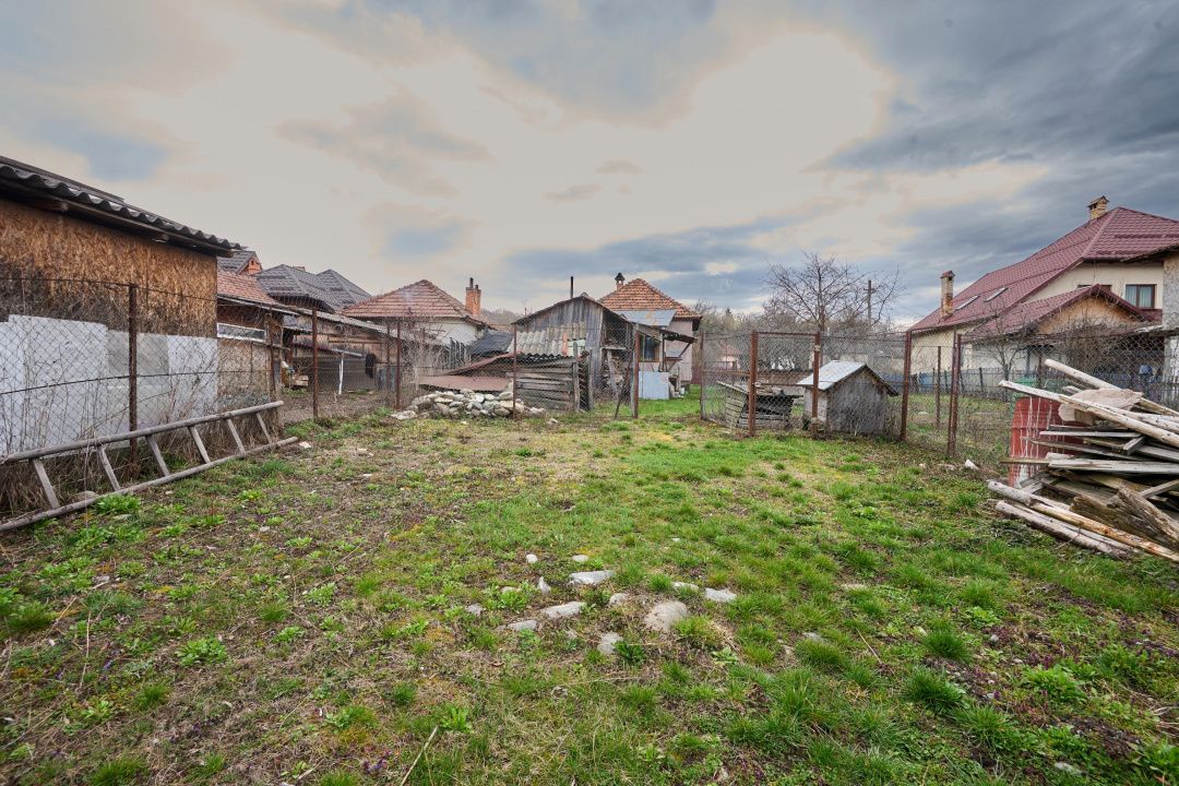 Casa in Leresti, la strada principala, cu rau in spate | teren 831 mp- Campulung — fotografia 15