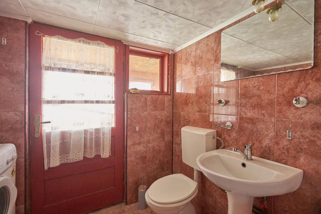 Casa in Leresti, la strada principala, cu rau in spate | teren 831 mp- Campulung — fotografia 9