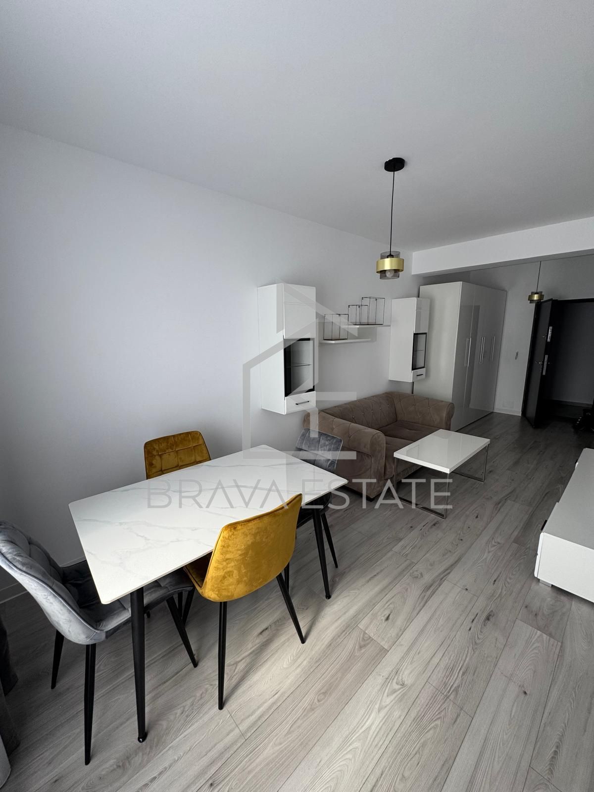 Apartament o cameră, 37mp, balcon, parcare subterană , zona Terra