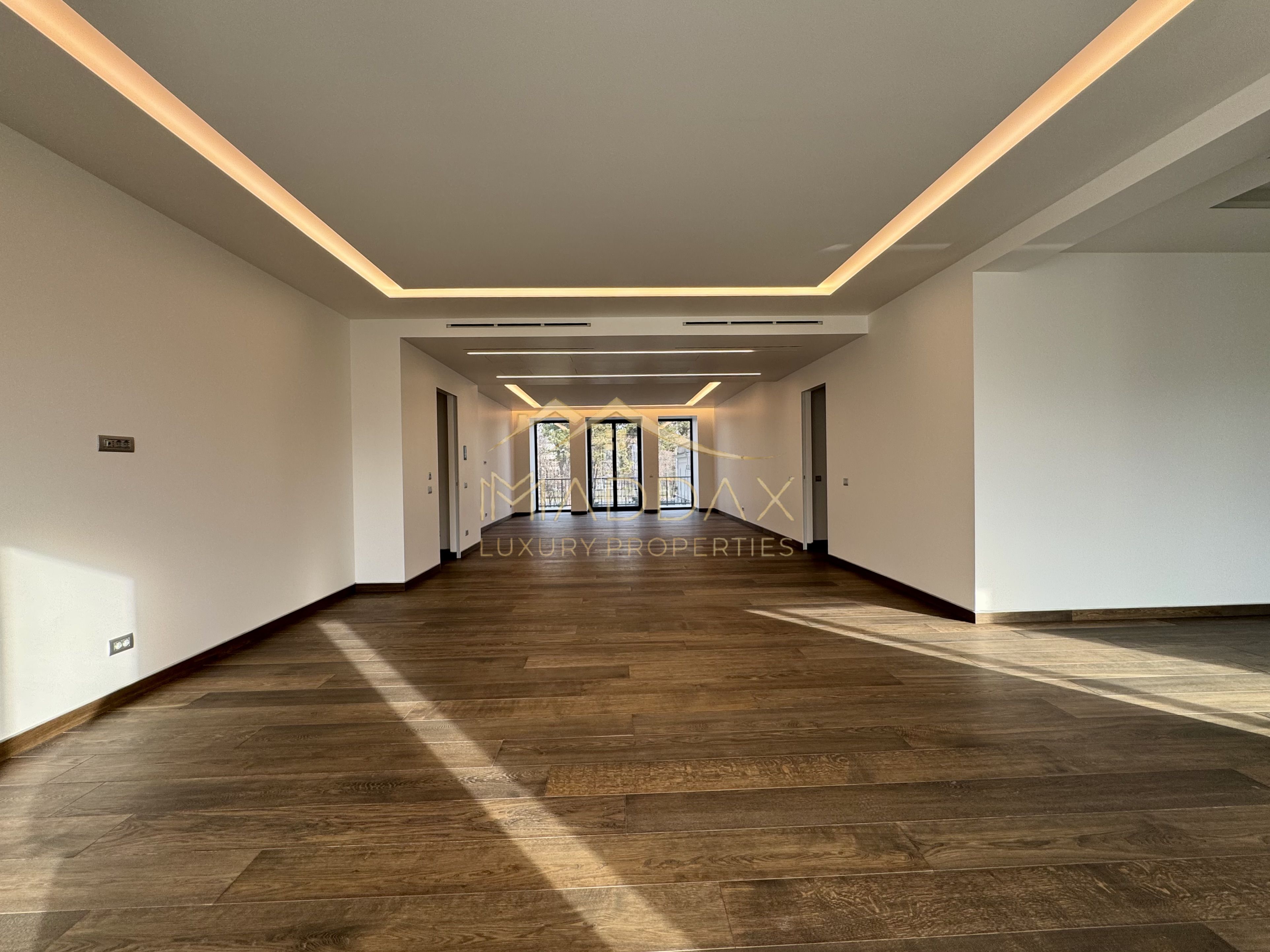 Penthouse cu 5 Camere *400mpc* / 67mp terasa / View 360 / Bd. Kiseleff