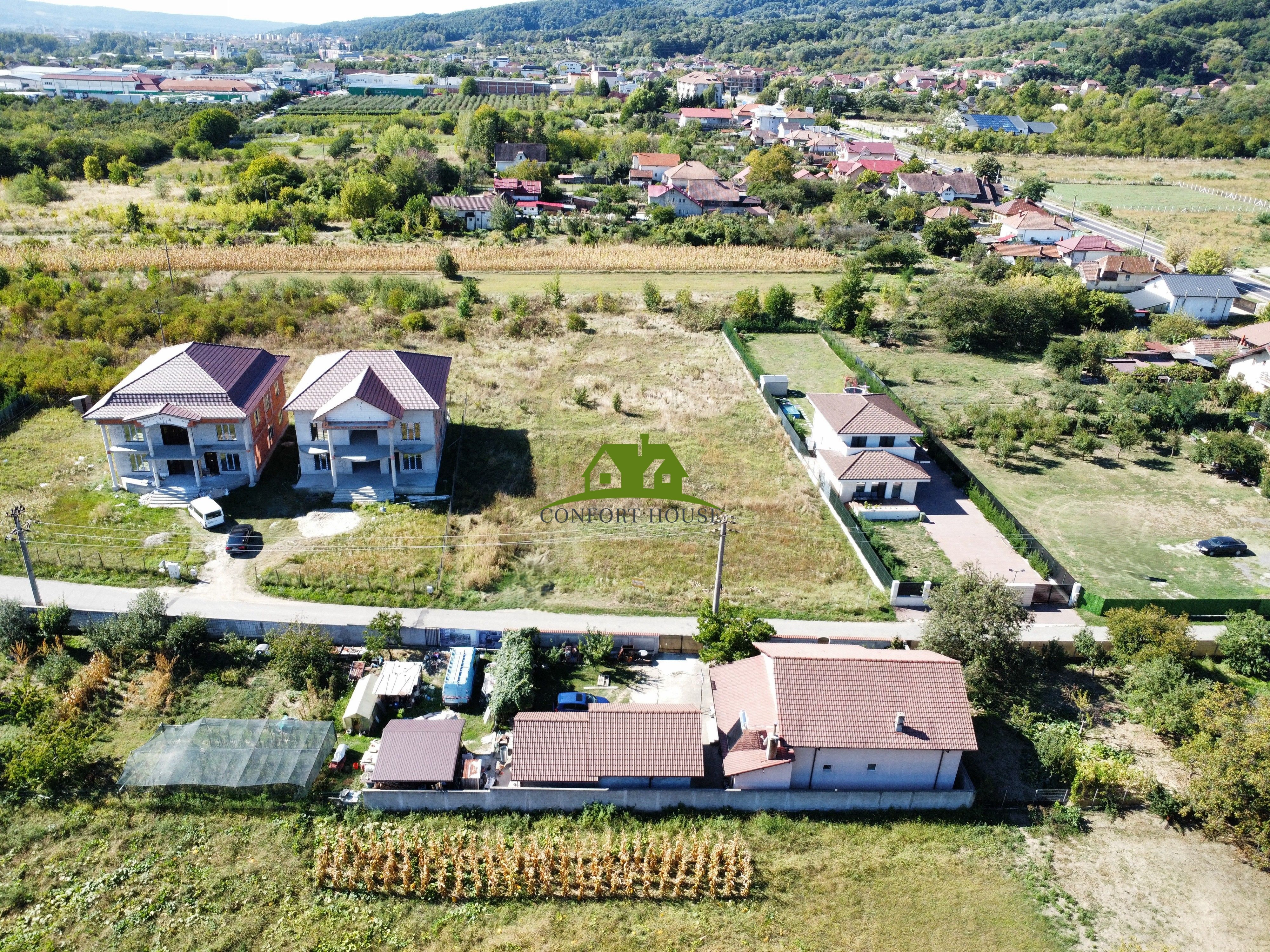 4 loturi de teren intravilan în Bujoreni pe strada Piscinei — fotografia 3
