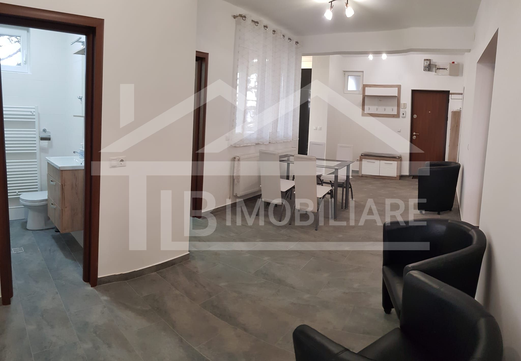 Apartament cu 4 camere, 75mp, Zona Semicentrala