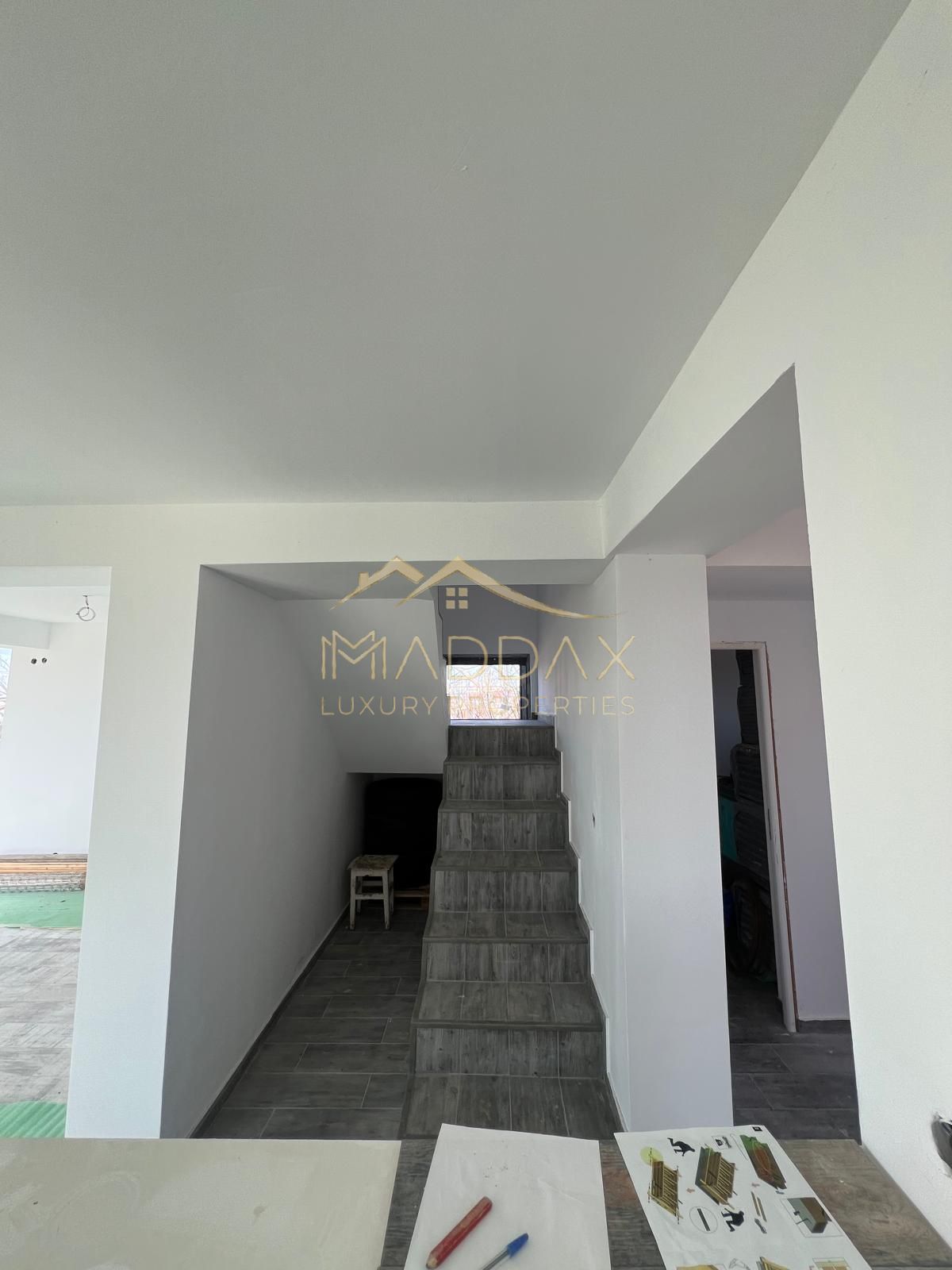 Vila moderna 4 camere // 114 // teren 440mp / Tunari/ Localitatea Dimieni — fotografia 5