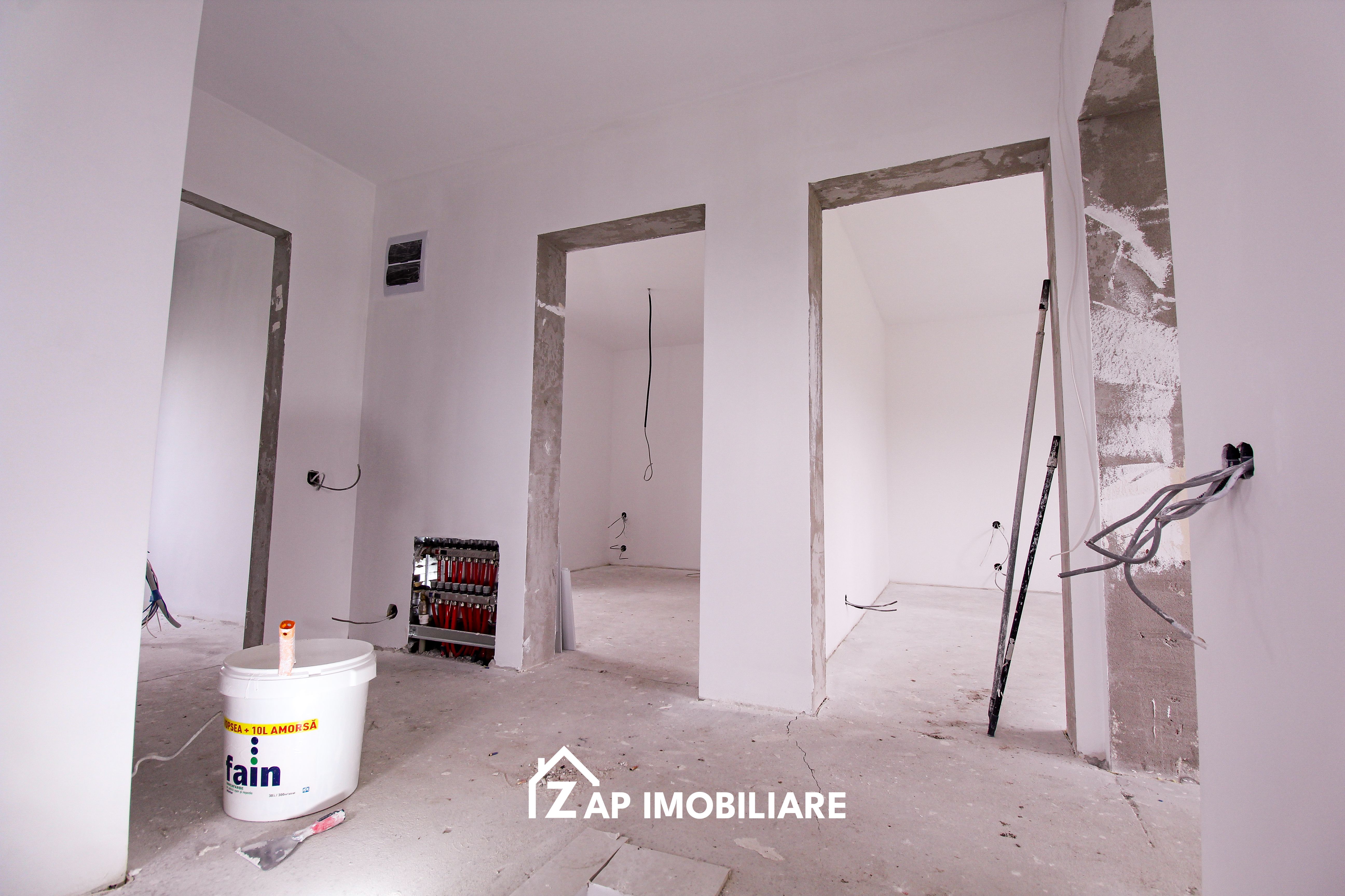 Corunca - Casă Individuală P+1 - 5 Camere (4 Dormitoare) - Teren 490 mp - Semifi — fotografia 10