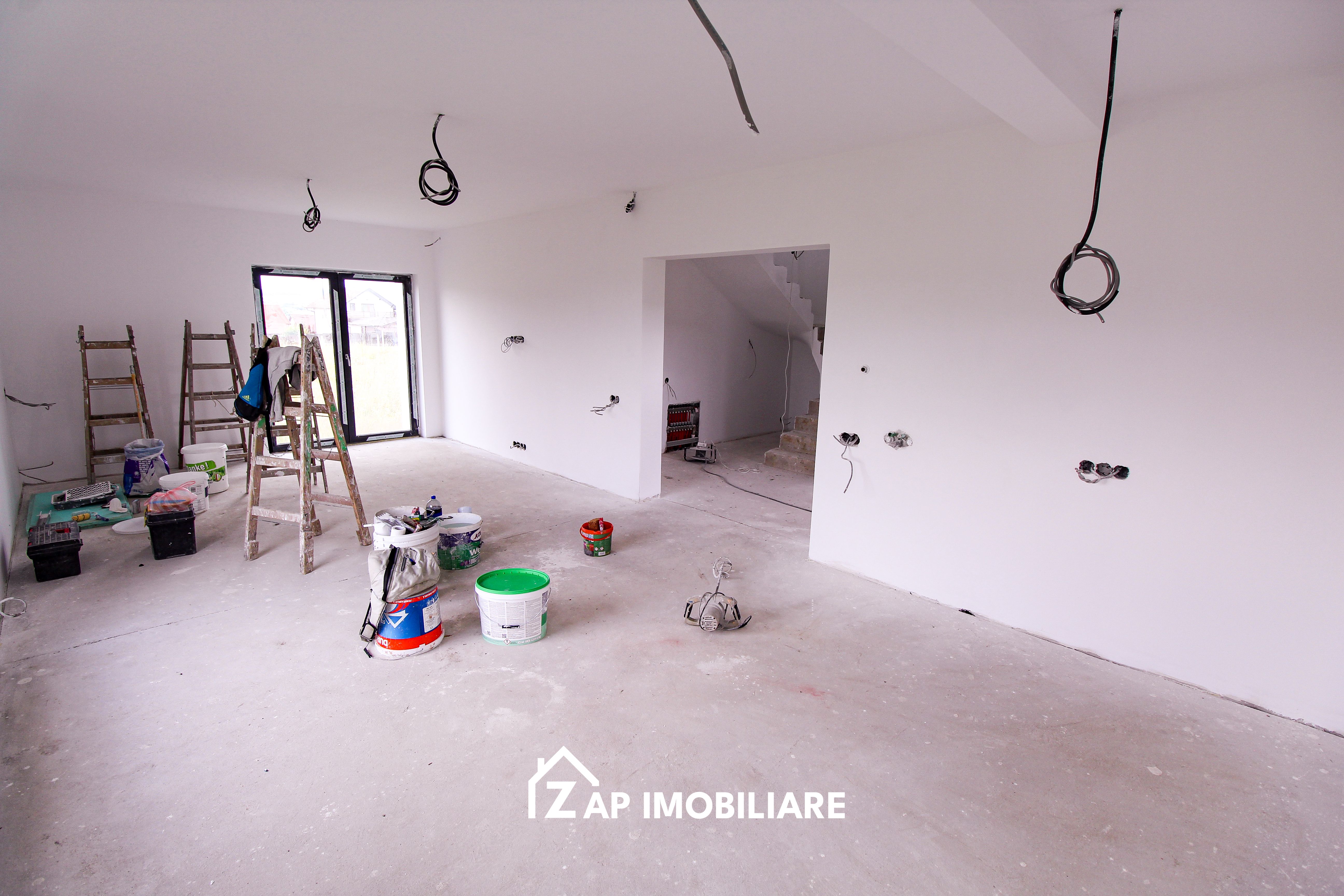 Corunca - Casă Individuală P+1 - 5 Camere (4 Dormitoare) - Teren 490 mp - Semifi — fotografia 11