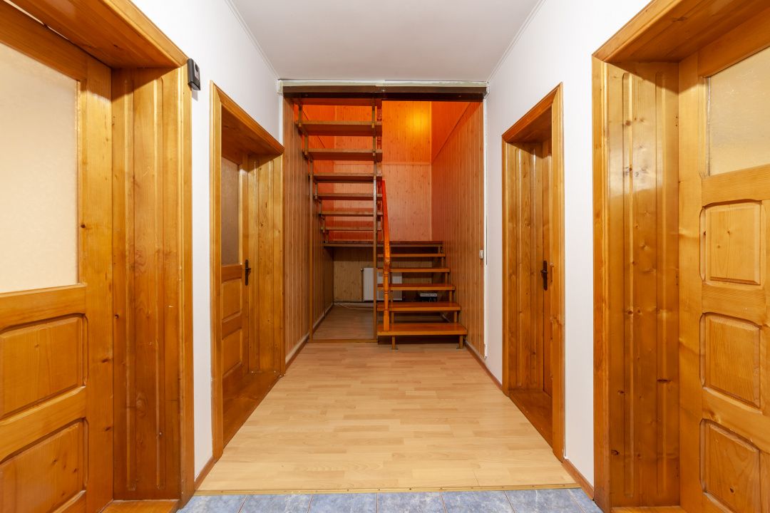 Casa spațioasa  cu 5 camere -  Pitesti - Argeș - 0% Comision! — fotografia 6