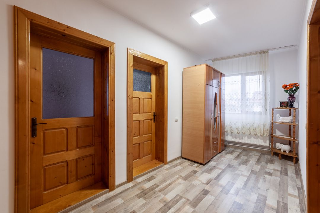 Casa spațioasa  cu 5 camere -  Pitesti - Argeș - 0% Comision! — fotografia 7
