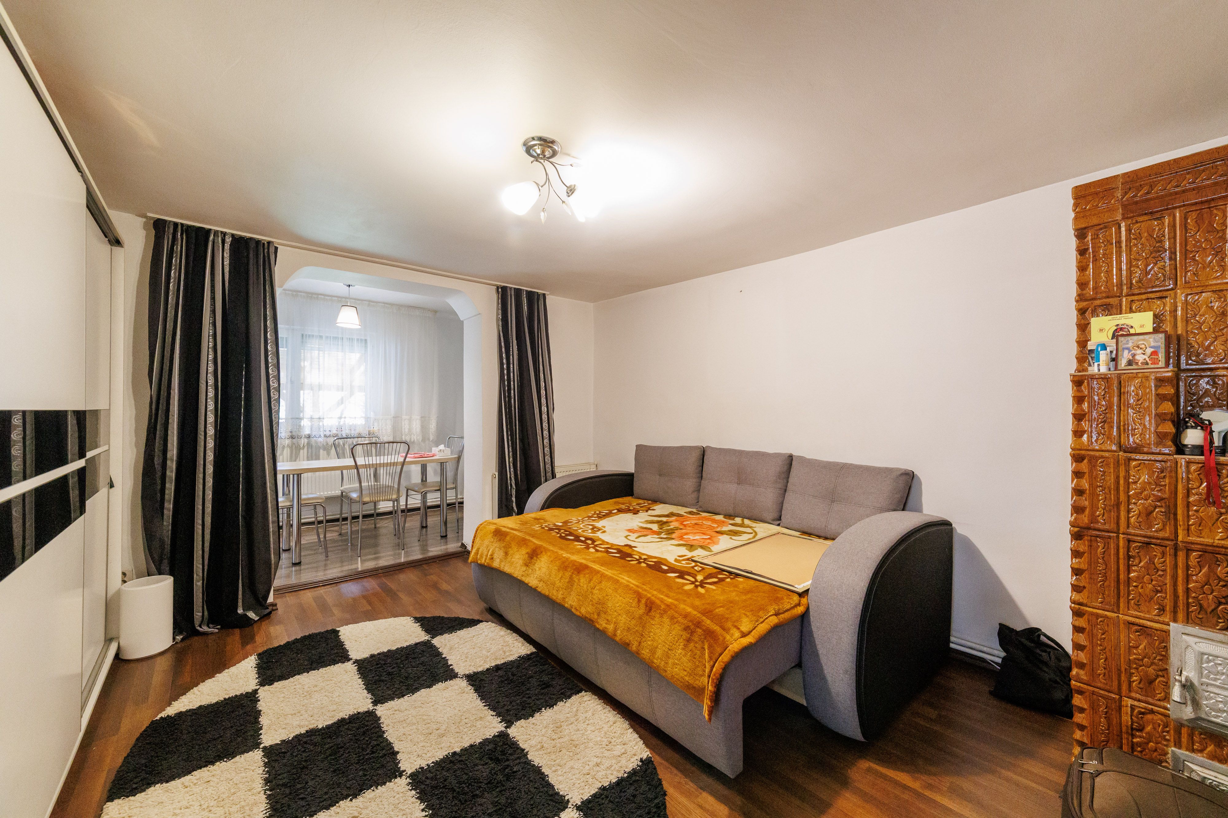 Casă cu teren de 634 mp și beci | Calea Câmpulung, Pitești — fotografia 13