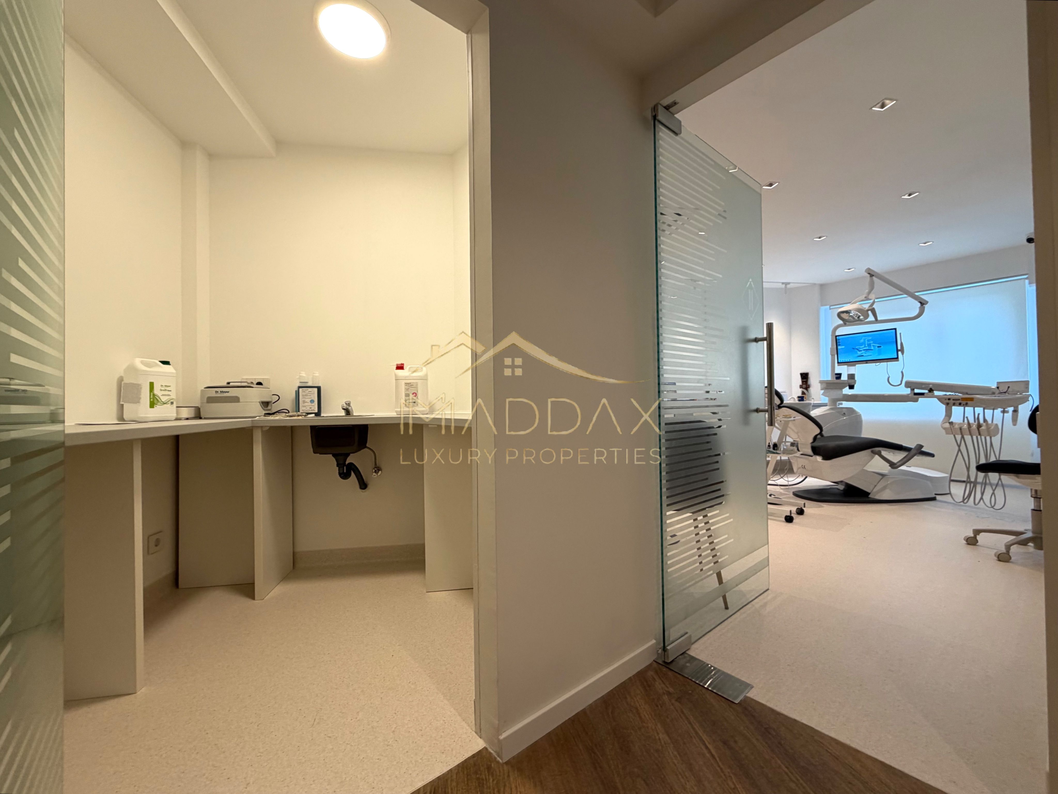 Spatiu comercial *105mp* / cabinet stomatologic / Sos. Nordului Herastrau — fotografia 17