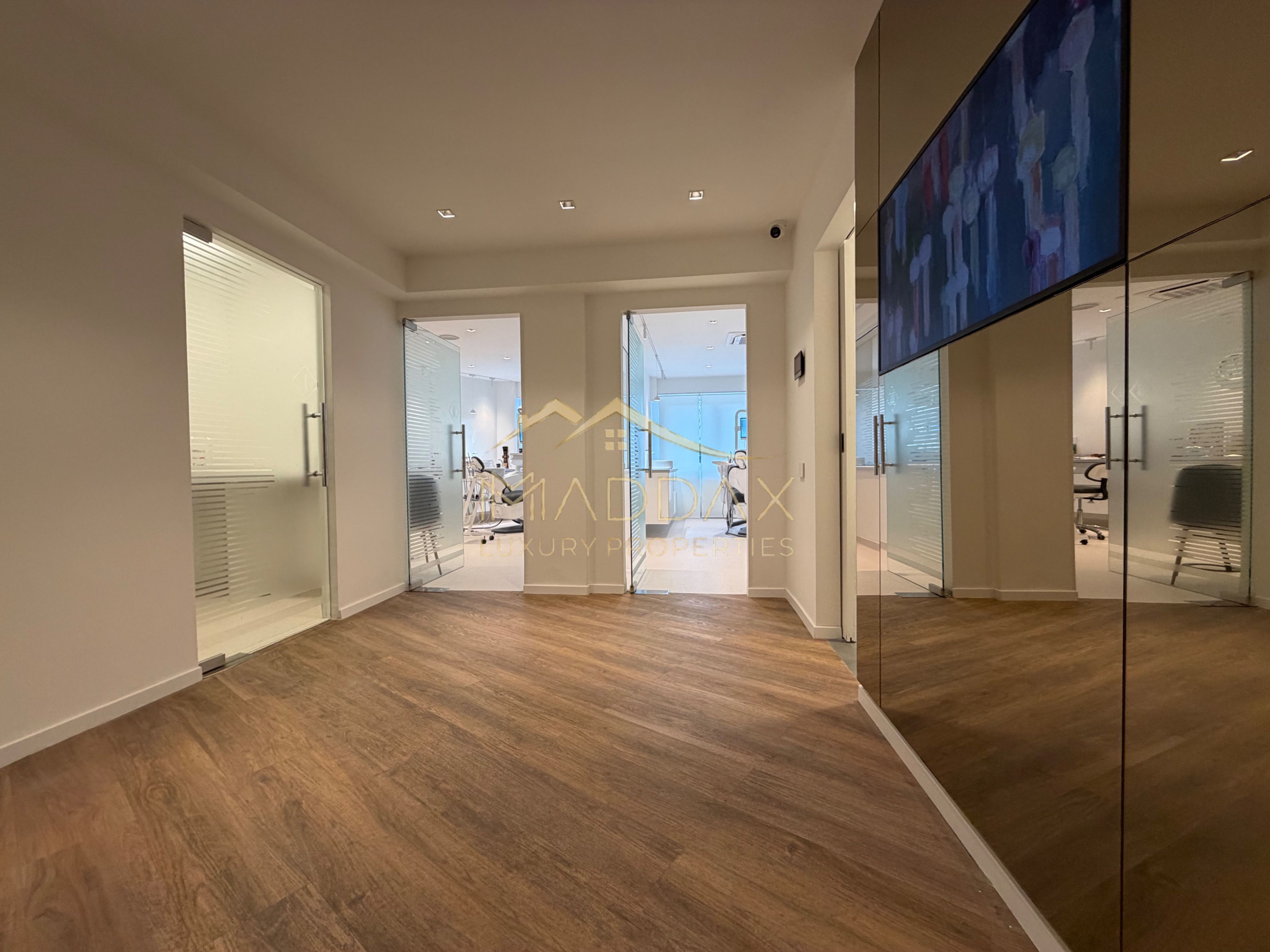 Spatiu comercial *105mp* / cabinet stomatologic / Sos. Nordului Herastrau — fotografia 8