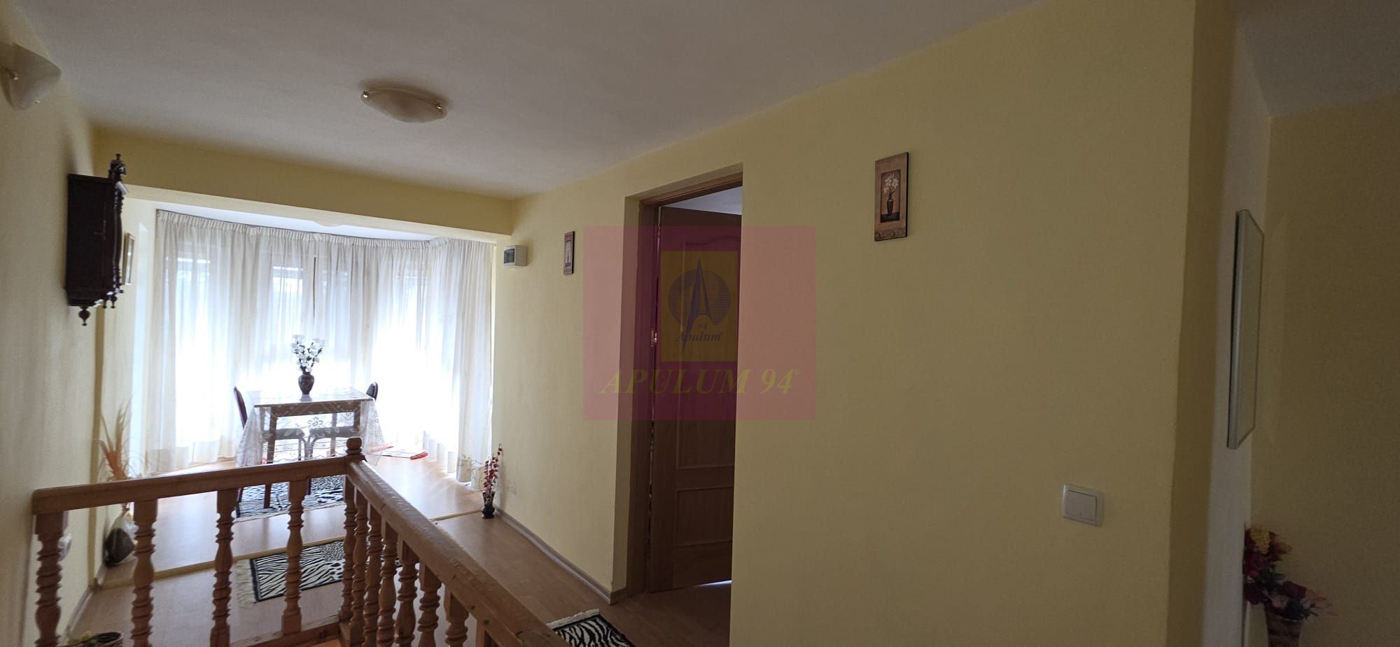 Casa de vanzare cu 3 camere in Poiana Campina — fotografia 3