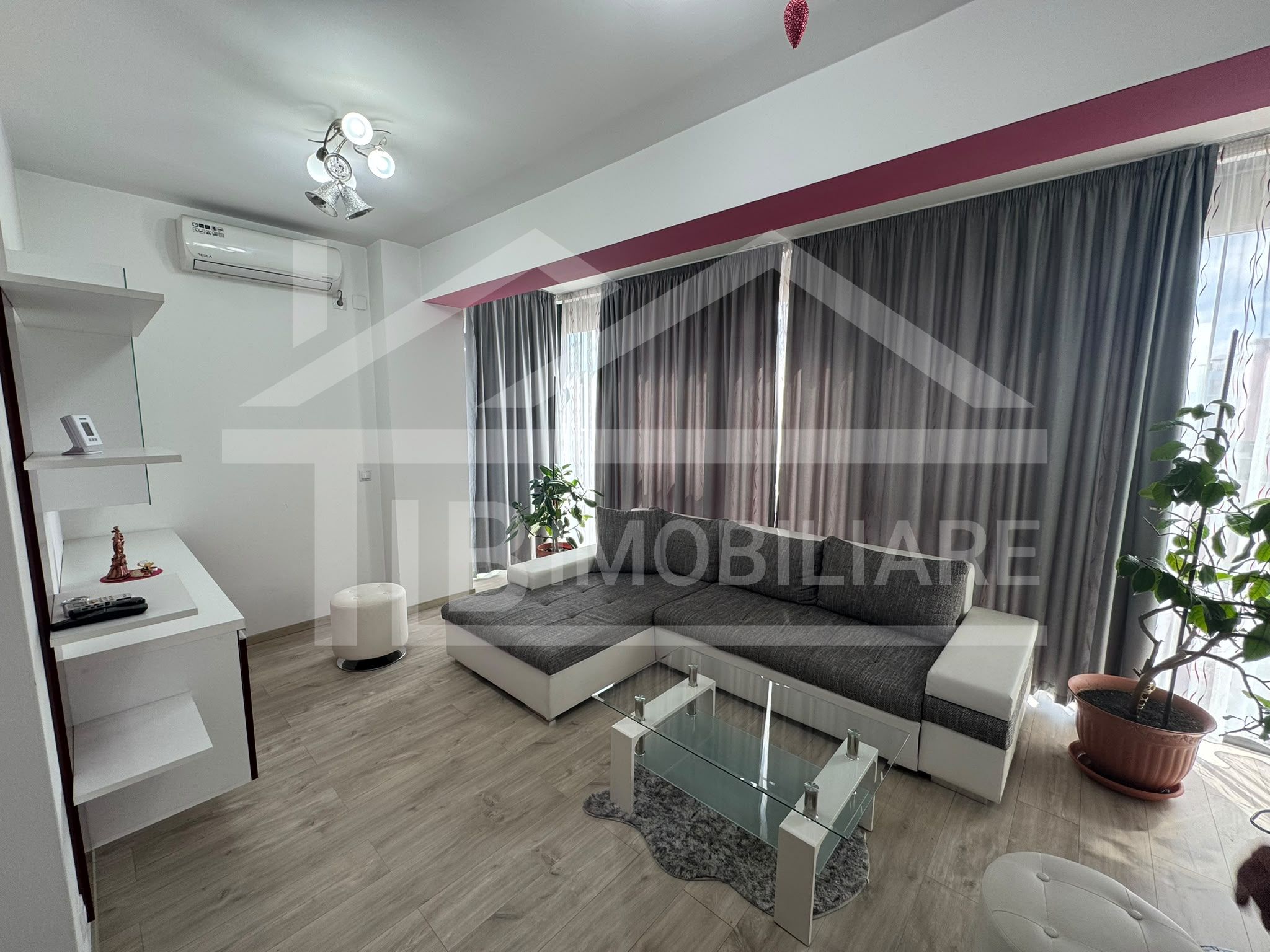 Apartament cu 2 camere, 52 mp, parcare, Zona Citadella