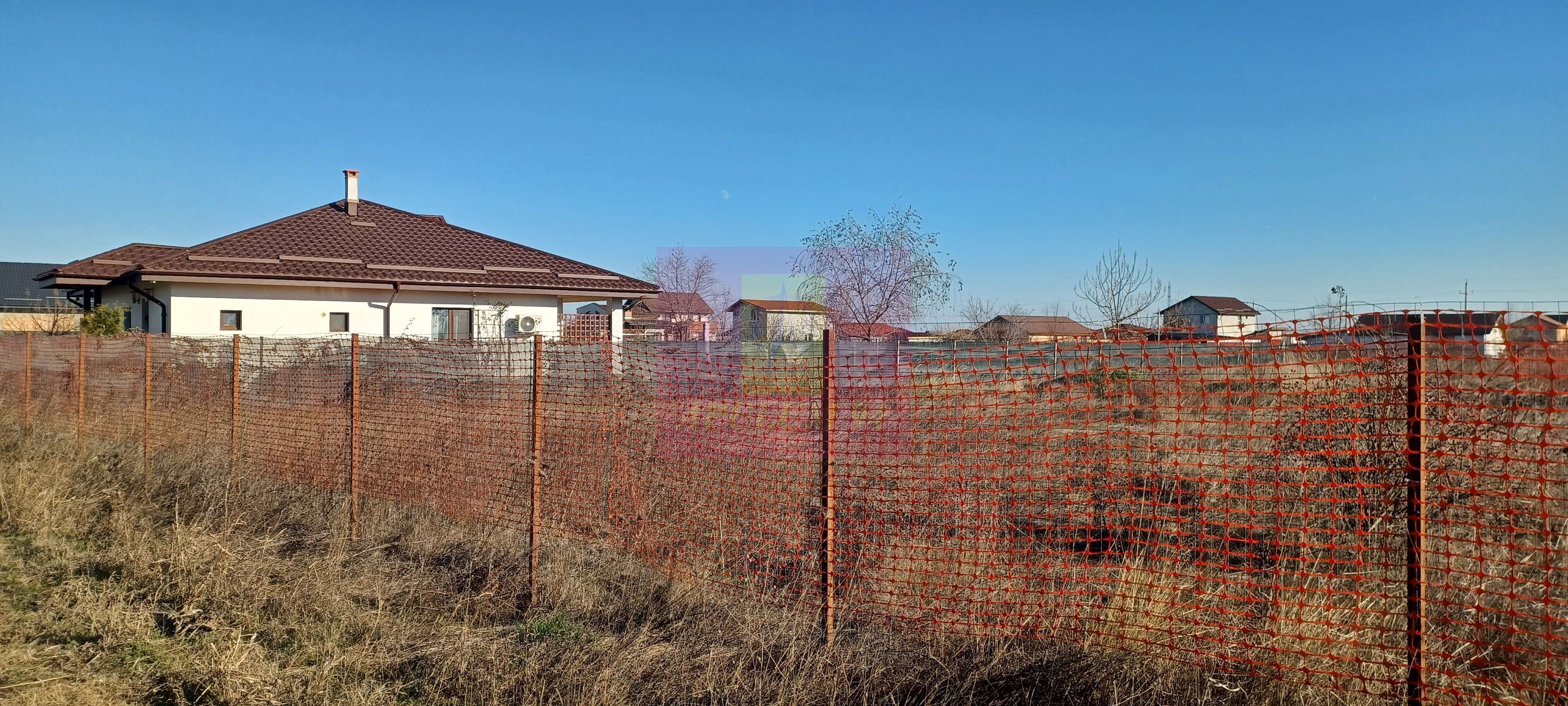 Săbăreni, teren intravilan construibil, cu utilităti in apropiere — fotografia 4