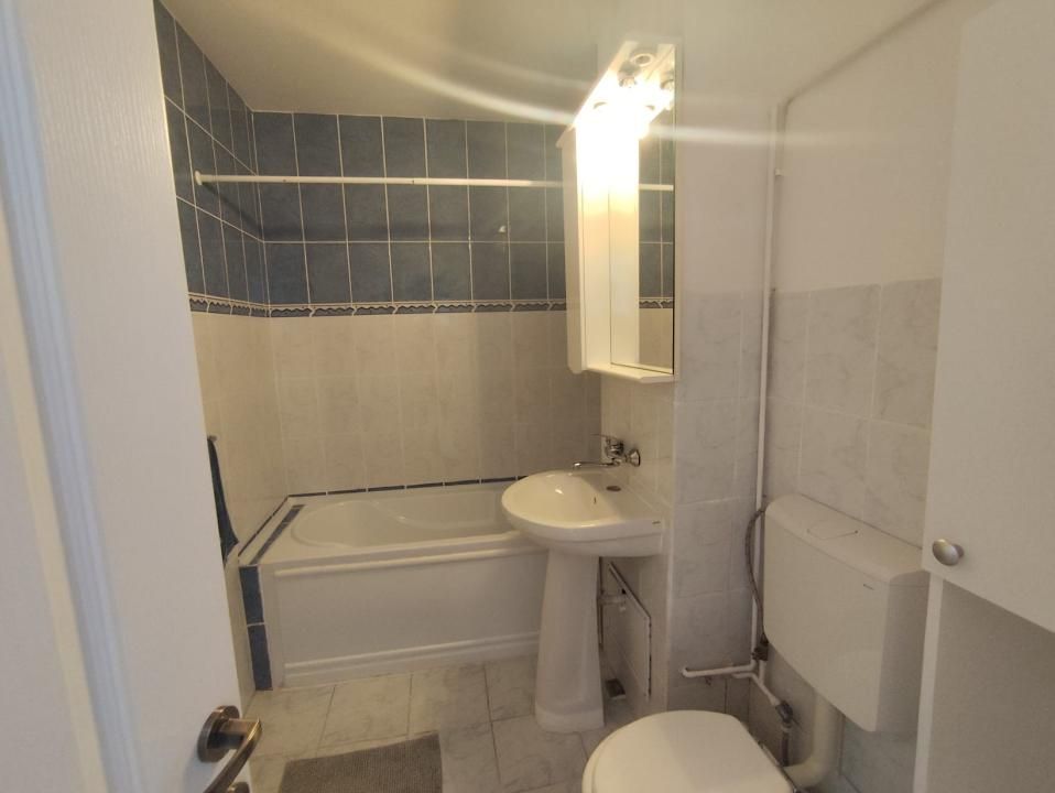 Apartament  Poiana Campina. Renovat Total 2026. Mobilat Utilat 59 mp! — fotografia 11