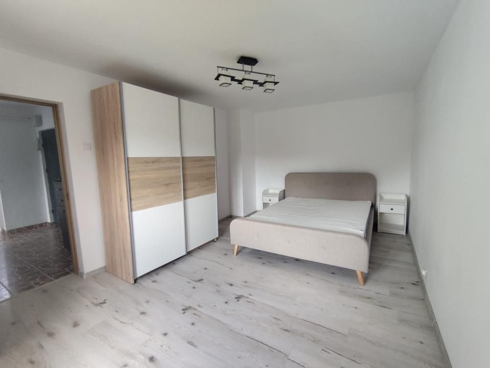 Apartament  Poiana Campina. Renovat Total 2026. Mobilat Utilat 59 mp! — fotografia 3