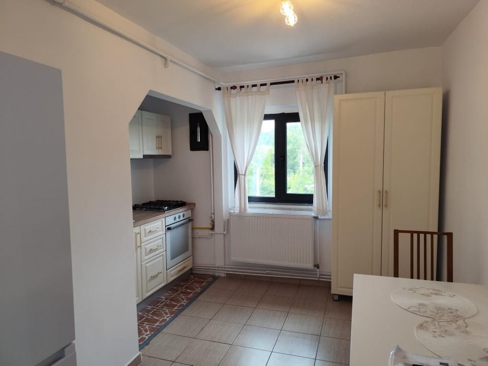 Apartament  Poiana Campina. Renovat Total 2026. Mobilat Utilat 59 mp! — fotografia 9